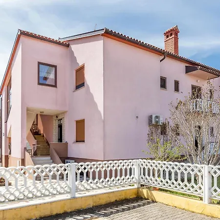3 Bedroom In Apartmán *
