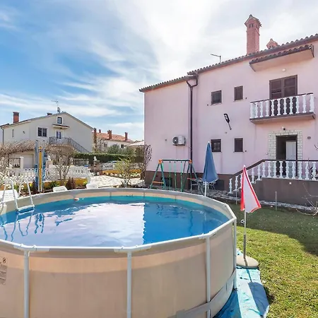 3 Bedroom In * Pula