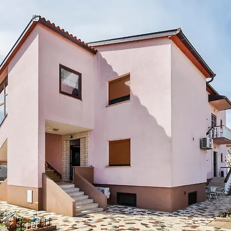 3 Bedroom In Apartment